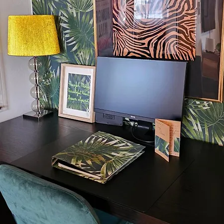 Stylish Nicosia Retreat With Fast Wifi & Parking Apartmán Strovolos