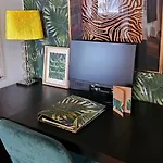 Cosy Haven - Your Away From Apartament Strovolos