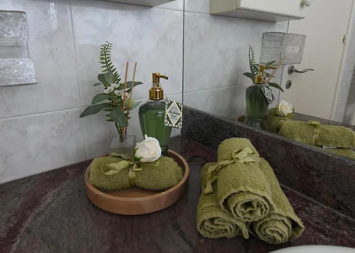 Cosy Haven - Your Away From Apartmán Strovolos