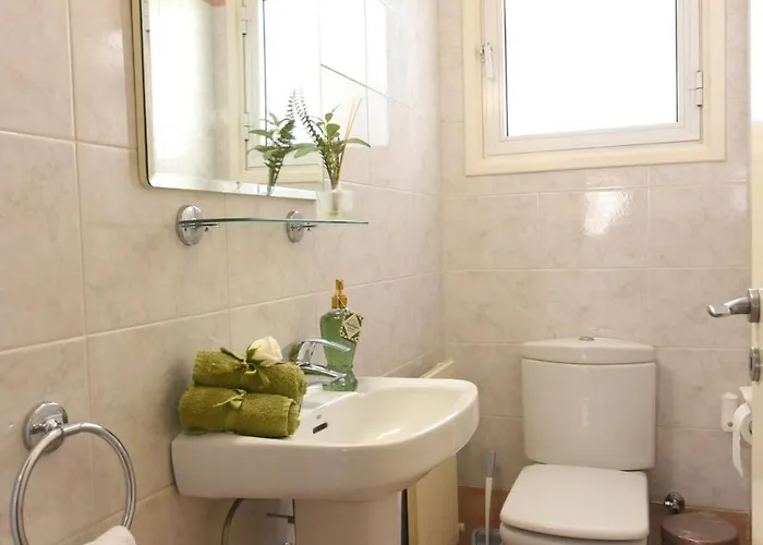 Cosy Haven - Your Away From * Strovolos